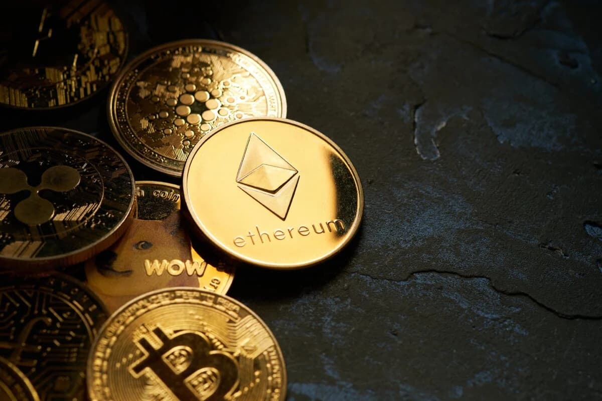Image for article: Ethereum (ETH) Trading Range Narrows: Two Critical Price Levels in Focus After Three-Week Stalemate
